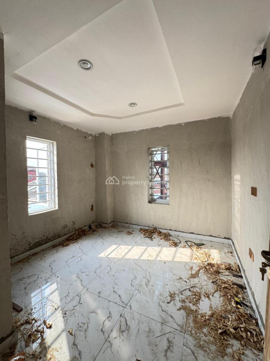 Newly Built 2 Bedroom Apartment, Surulere, Surulere, Lagos, Block of Flats for Sale