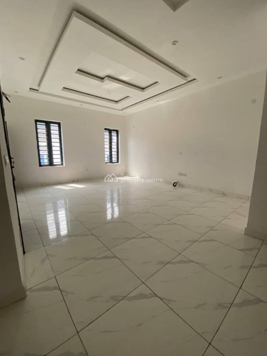 Serviced and  Spacious 3 Bedrooms Apartment, Oral Estate, Ikota, Lekki, Lagos, Flat / Apartment for Rent