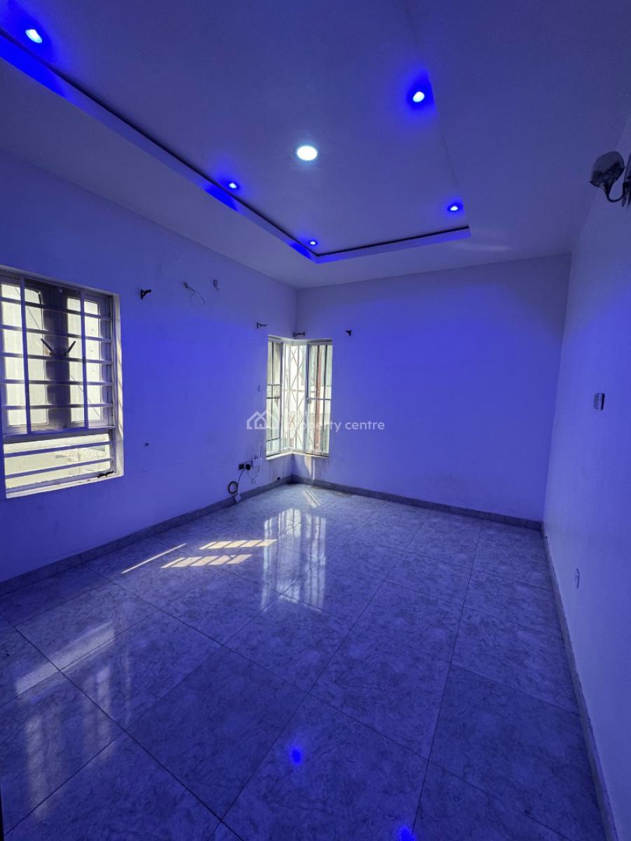 Self Contain, Chevy View Estate, Lekki Expressway, Lekki, Lagos, Self Contain (single Rooms) for Rent