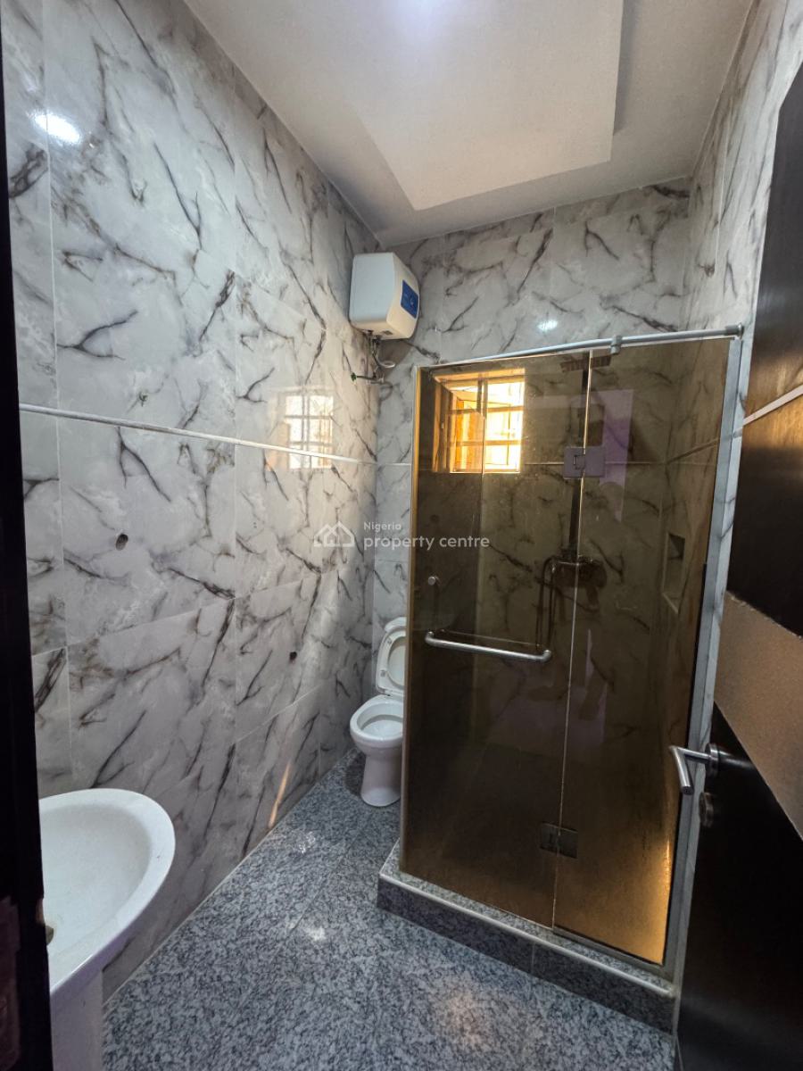 Self Contain, Chevy View Estate, Lekki Expressway, Lekki, Lagos, Self Contain (single Rooms) for Rent