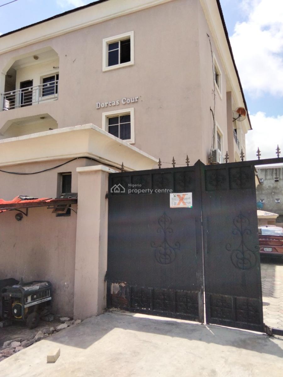 3 Bedrooms Apartment with Separate Staircase, Chevy View Estate, Chevron, Lekki Phase 2, Lekki, Lagos, Flat / Apartment for Sale