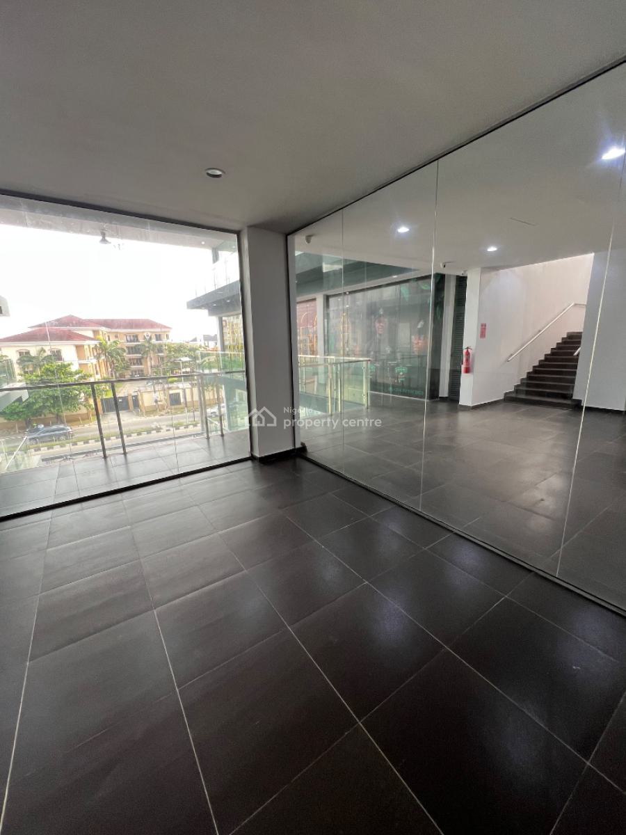Exclusive Shops and Commercial Spaces in a Five-star Mall, Lekki Phase 1, Lekki, Lagos, Commercial Property for Rent