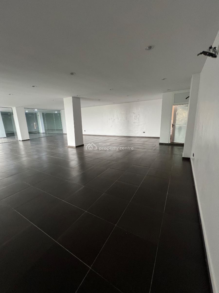 Exclusive Shops and Commercial Spaces in a Five-star Mall, Lekki Phase 1, Lekki, Lagos, Commercial Property for Rent