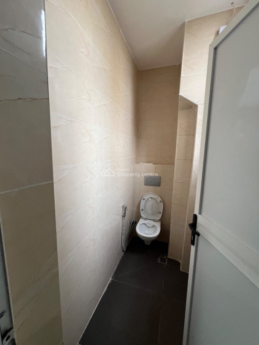 Exclusive Shops and Commercial Spaces in a Five-star Mall, Lekki Phase 1, Lekki, Lagos, Commercial Property for Rent