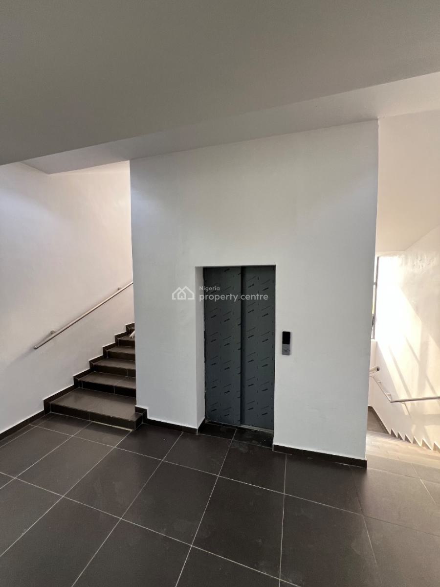 Exclusive Shops and Commercial Spaces in a Five-star Mall, Lekki Phase 1, Lekki, Lagos, Commercial Property for Rent