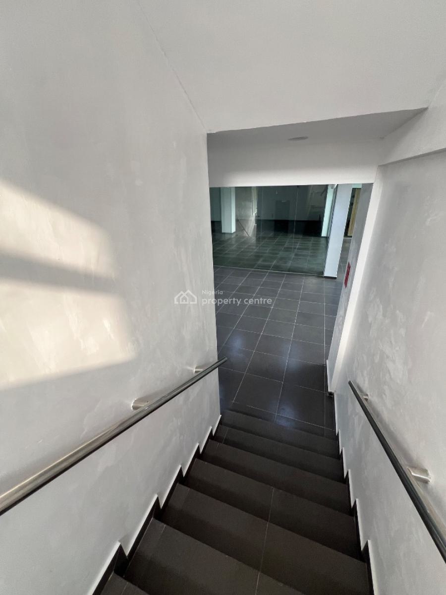 Exclusive Shops and Commercial Spaces in a Five-star Mall, Lekki Phase 1, Lekki, Lagos, Commercial Property for Rent