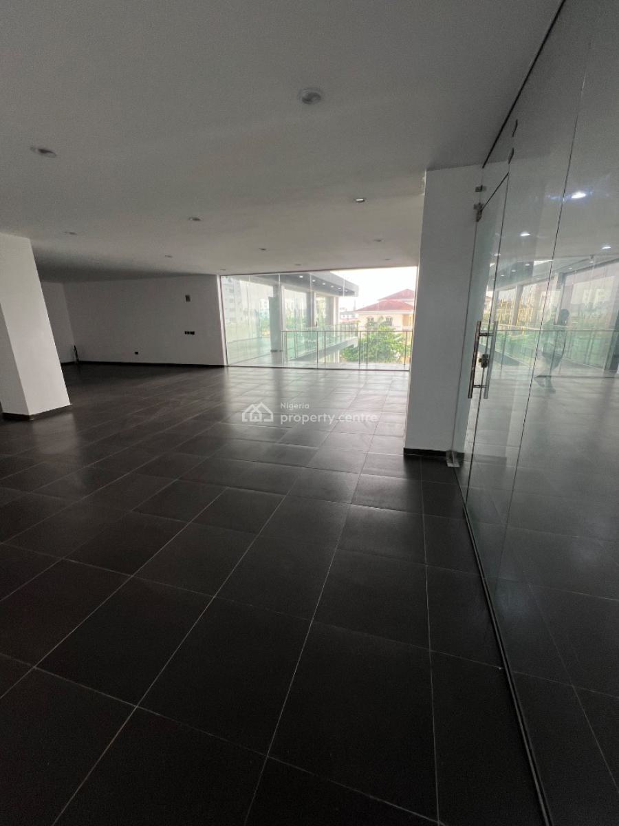 Exclusive Shops and Commercial Spaces in a Five-star Mall, Lekki Phase 1, Lekki, Lagos, Commercial Property for Rent