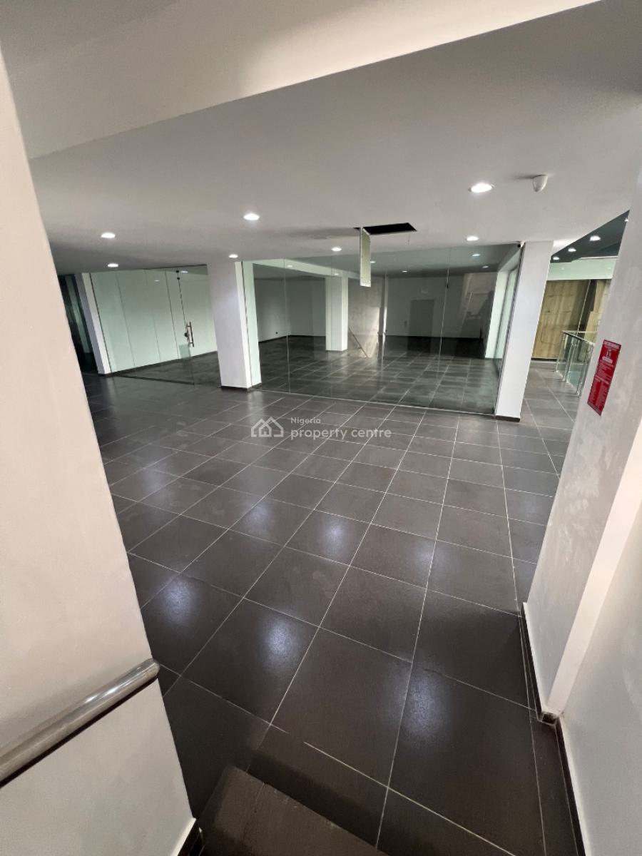 Exclusive Shops and Commercial Spaces in a Five-star Mall, Lekki Phase 1, Lekki, Lagos, Commercial Property for Rent