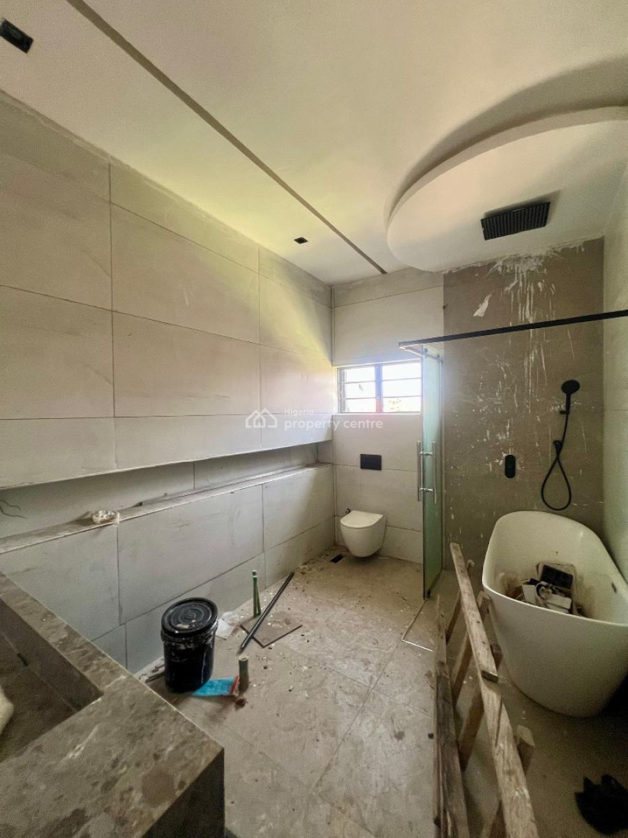 Spacious 4-bedrooms Semi Detached, Gra Phase 1, Magodo, Lagos, Semi-detached Duplex for Sale