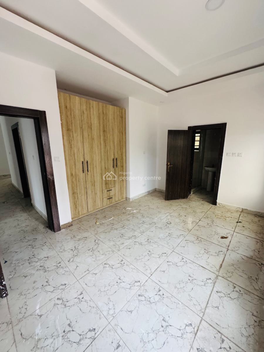 Magnificently Built 3 Bedroom Apartments with Bq, Ikeja Gra, Ikeja, Lagos, Block of Flats for Sale