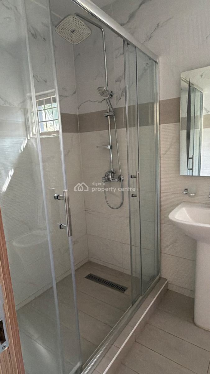 Luxury Serviced 3-bedroom Flat with Bq & Very Private Place, Asokoro Main, Asokoro District, Abuja, Flat / Apartment for Rent