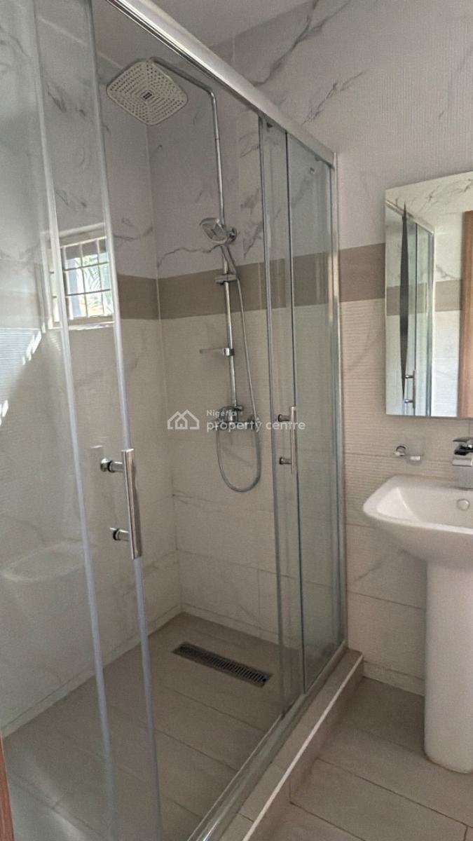 Luxury Serviced 3-bedroom Flat with Bq & Very Private Place, Asokoro Main, Asokoro District, Abuja, Flat / Apartment for Rent