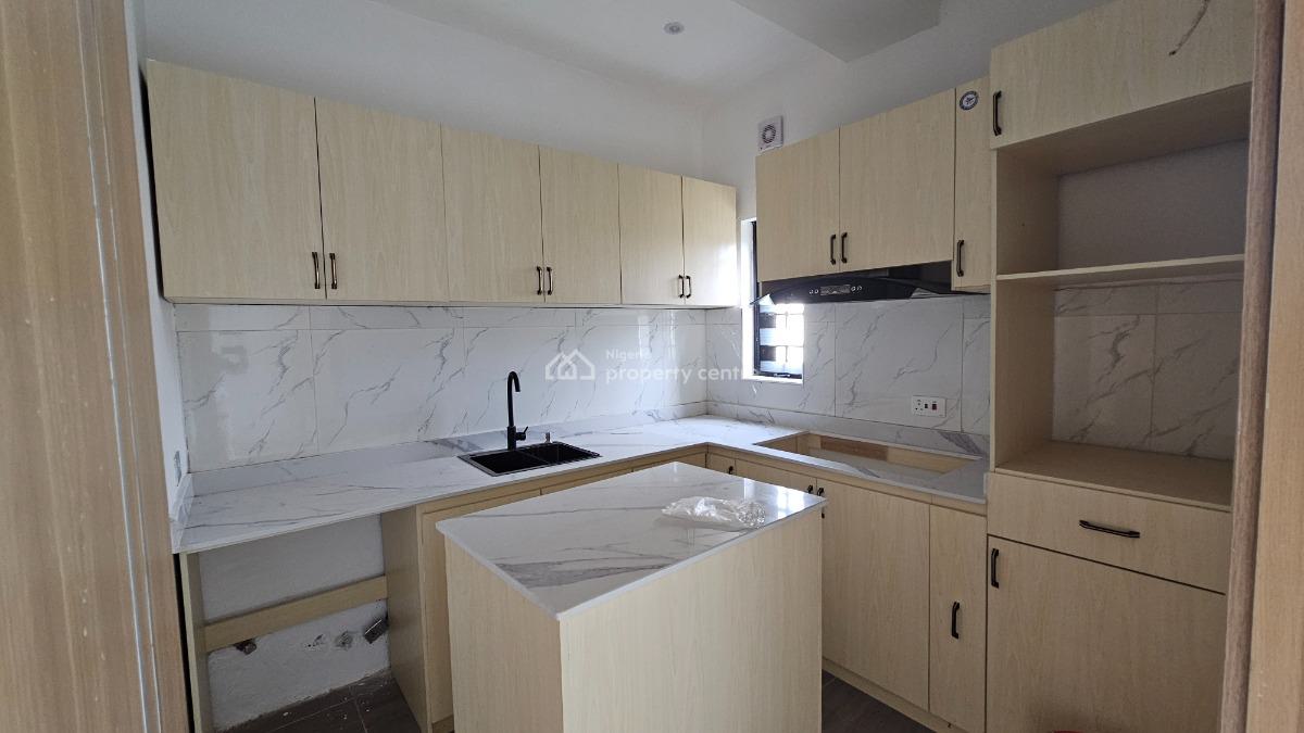 Tastefully Built 3 Bedroom Flat with Swimming Pool, Ikeja Gra, Ikeja, Lagos, House for Rent