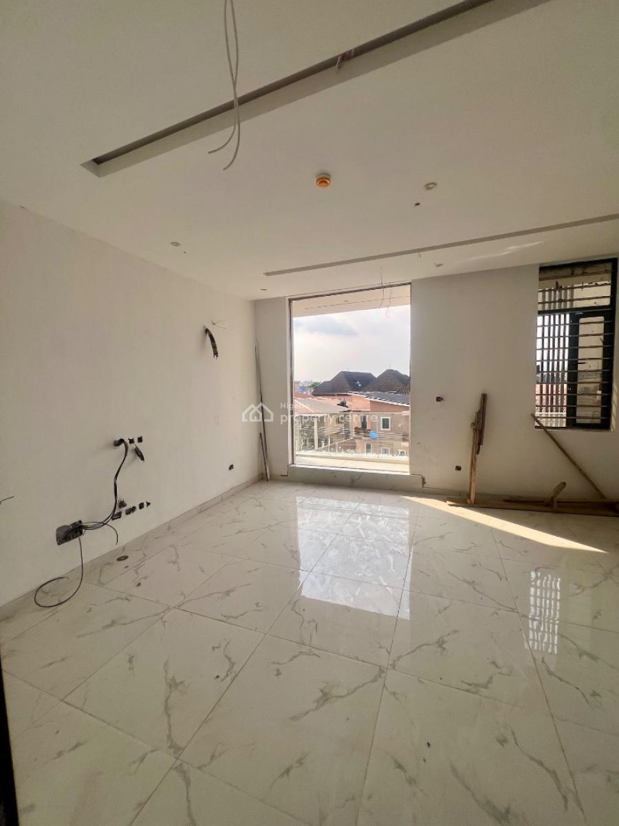 Luxury 5-bedrooms Semidetached Duplex + 1bq Situated at Prime, Omole Phase 2, Ikeja, Lagos, Semi-detached Duplex for Sale