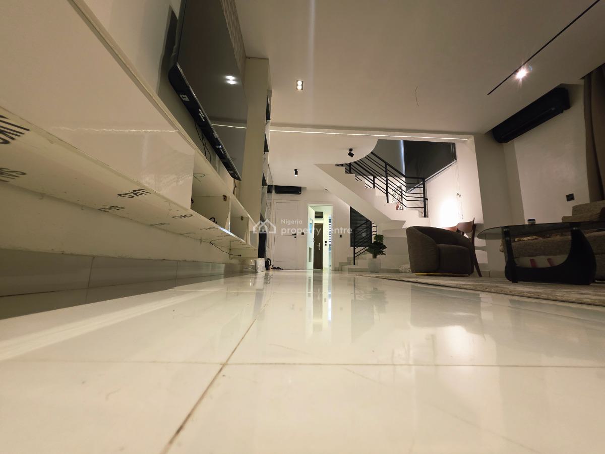 2bedrooms Mainsonatte, Richmond Pearl Estate, Lekki Phase1, Lekki Phase 1, Lekki, Lagos, Flat / Apartment Short Let