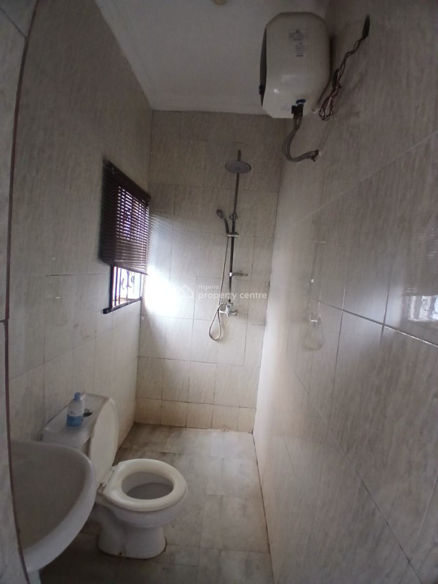 a Fantastic 2 Bedroom Flat, Mobile Road, Ajah, Lagos, Lekki Phase 2, Lekki, Lagos, Flat / Apartment for Rent