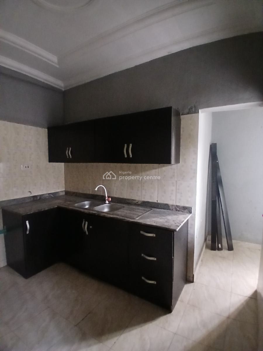 a Fantastic 2 Bedroom Flat, Mobile Road, Ajah, Lagos, Lekki Phase 2, Lekki, Lagos, Flat / Apartment for Rent