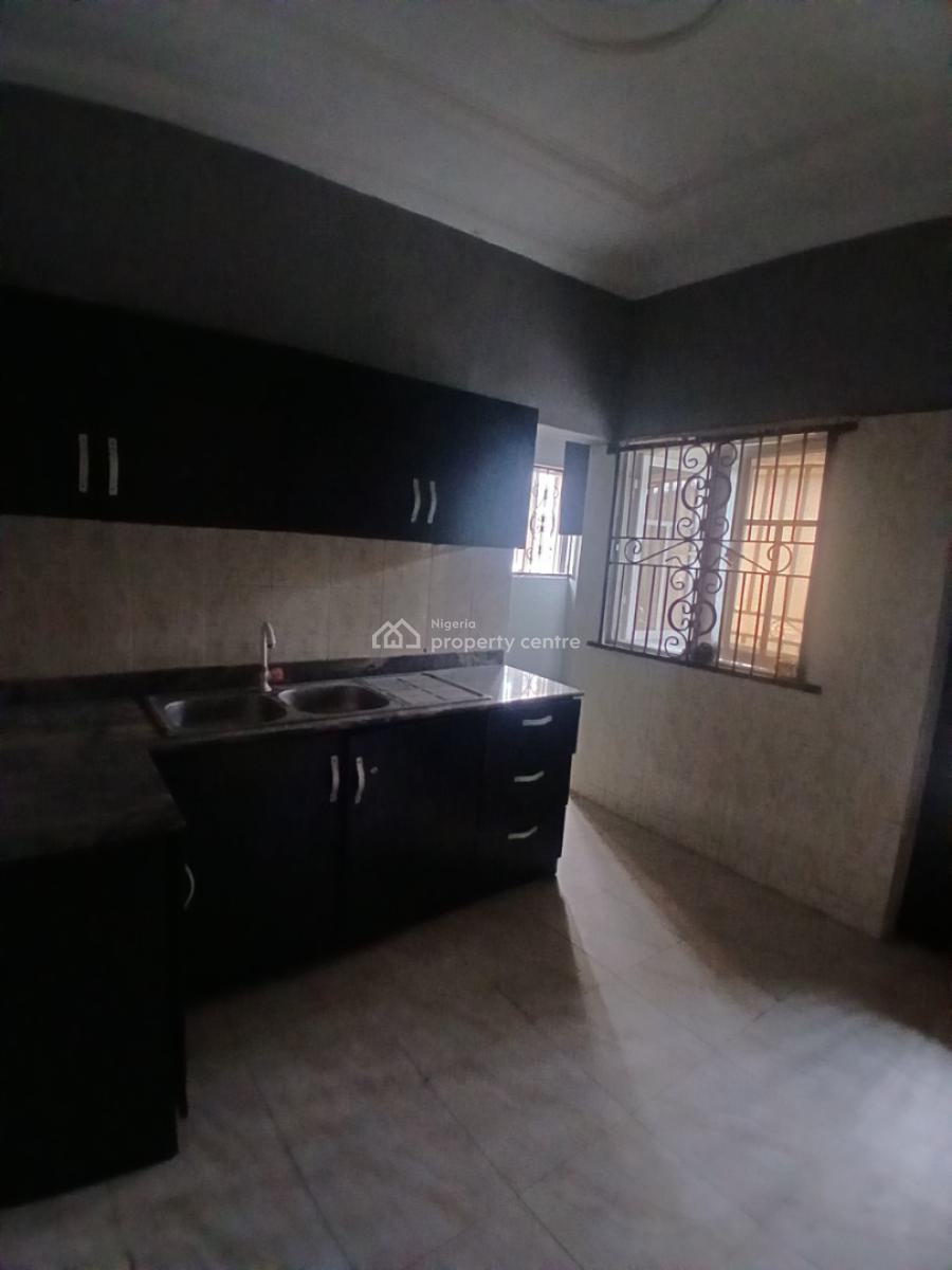 a Fantastic 2 Bedroom Flat, Mobile Road, Ajah, Lagos, Lekki Phase 2, Lekki, Lagos, Flat / Apartment for Rent