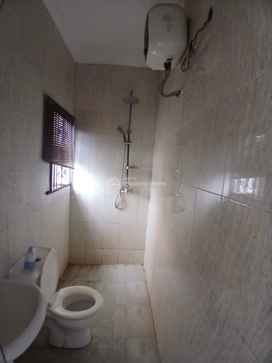 a Fantastic 2 Bedroom Flat, Mobile Road, Ajah, Lagos, Lekki Phase 2, Lekki, Lagos, Flat / Apartment for Rent
