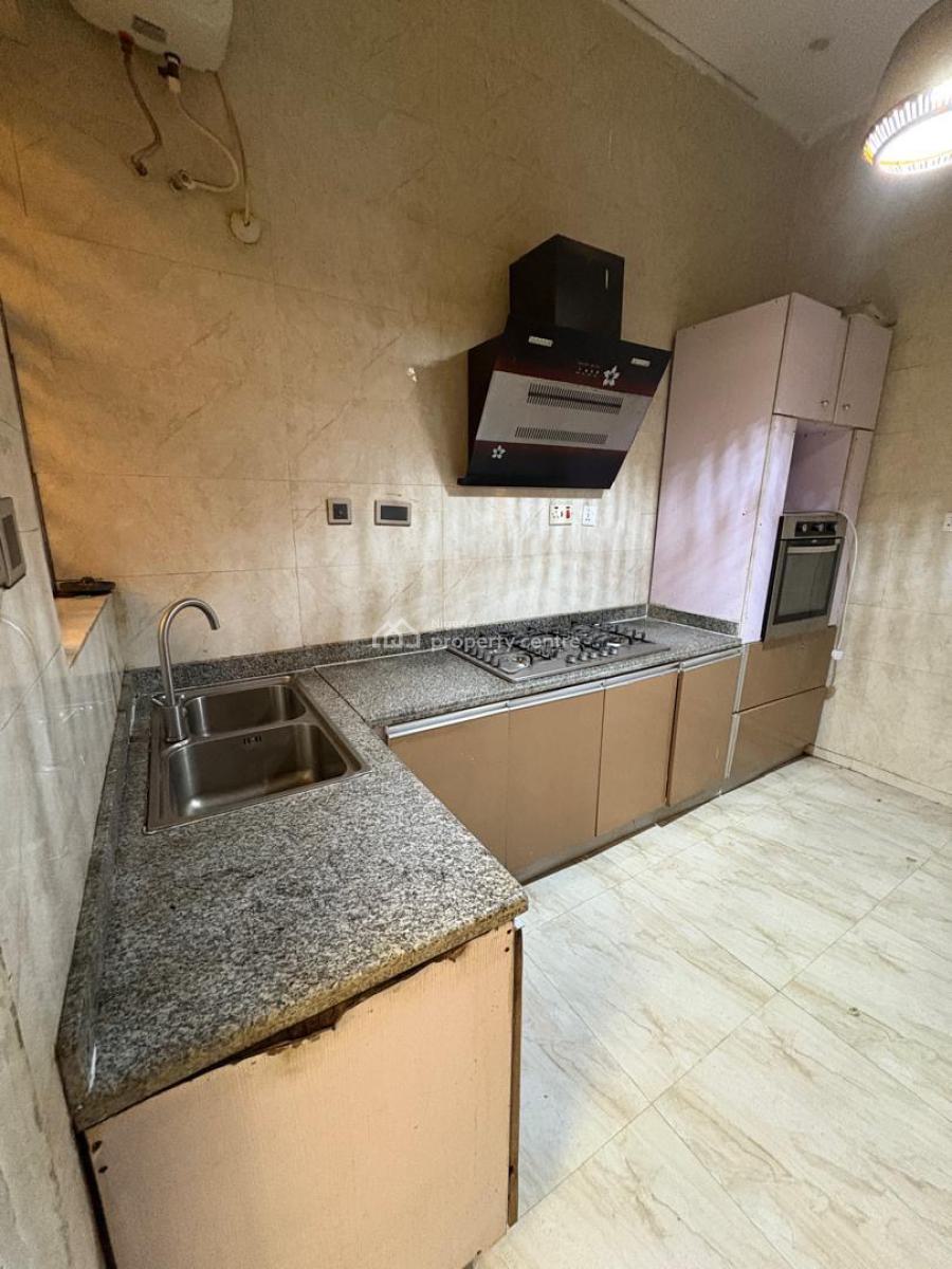 Luxury Well Maintained 3 Bedroom Semidetached Duplex with Bq, Chevron, Lekki, Lagos, Semi-detached Duplex for Rent