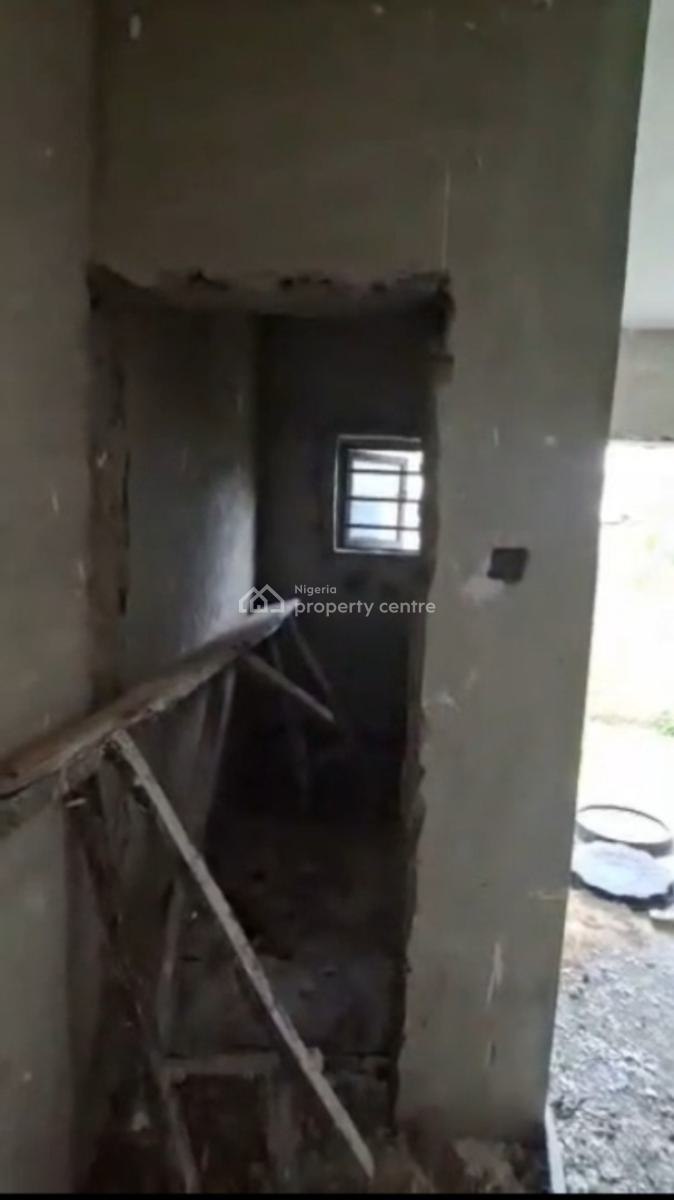 Distress 4 Bedrooms Detached Duplex, 80% Completed, Mobil Road, Ilaje, Ajah, Lagos, House for Sale