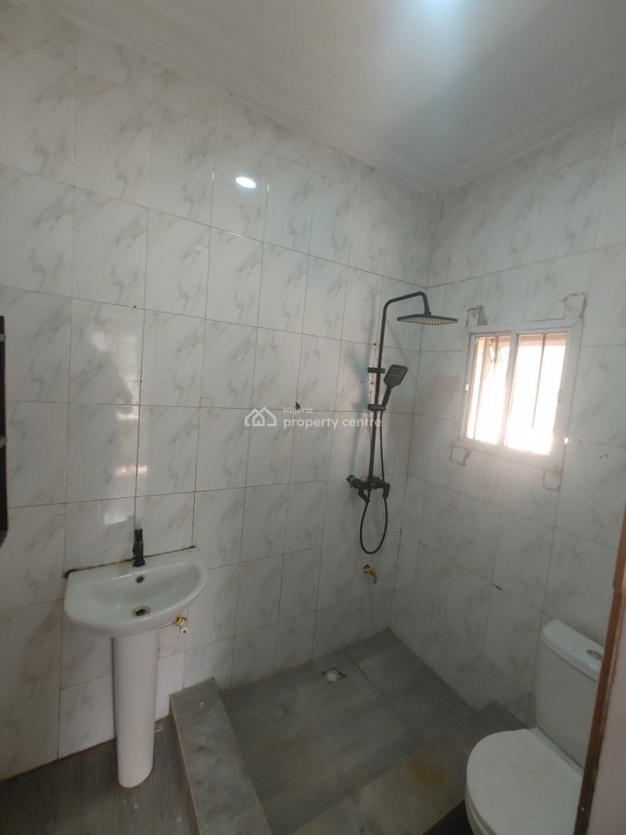 Sharp 2 Bedrooms in a Secured Estate, Olokonla, Ajah, Lagos, Flat / Apartment for Rent