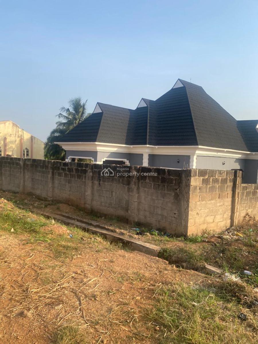 1380 Sqm of Land, Oba Ile Akure, Akure, Ondo, Mixed-use Land for Sale