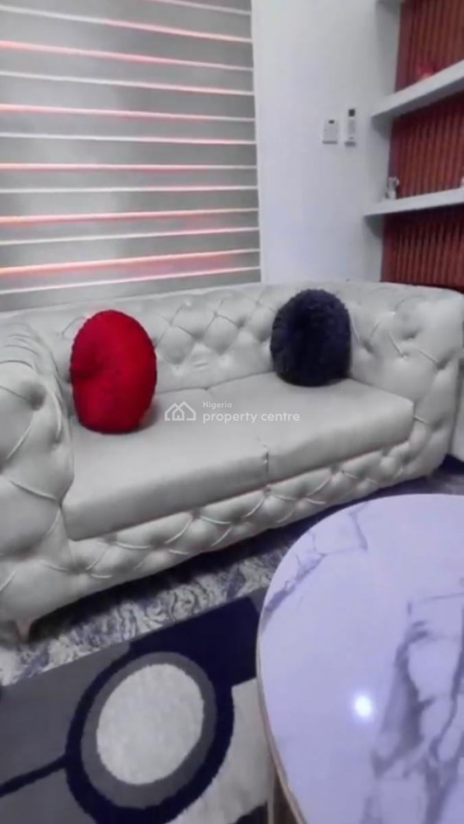 a Fully Furnished Miniflat with Tv, Bed, Chairs, Netflix, Onike, Yaba, Lagos, Mini Flat (room and Parlour) for Rent