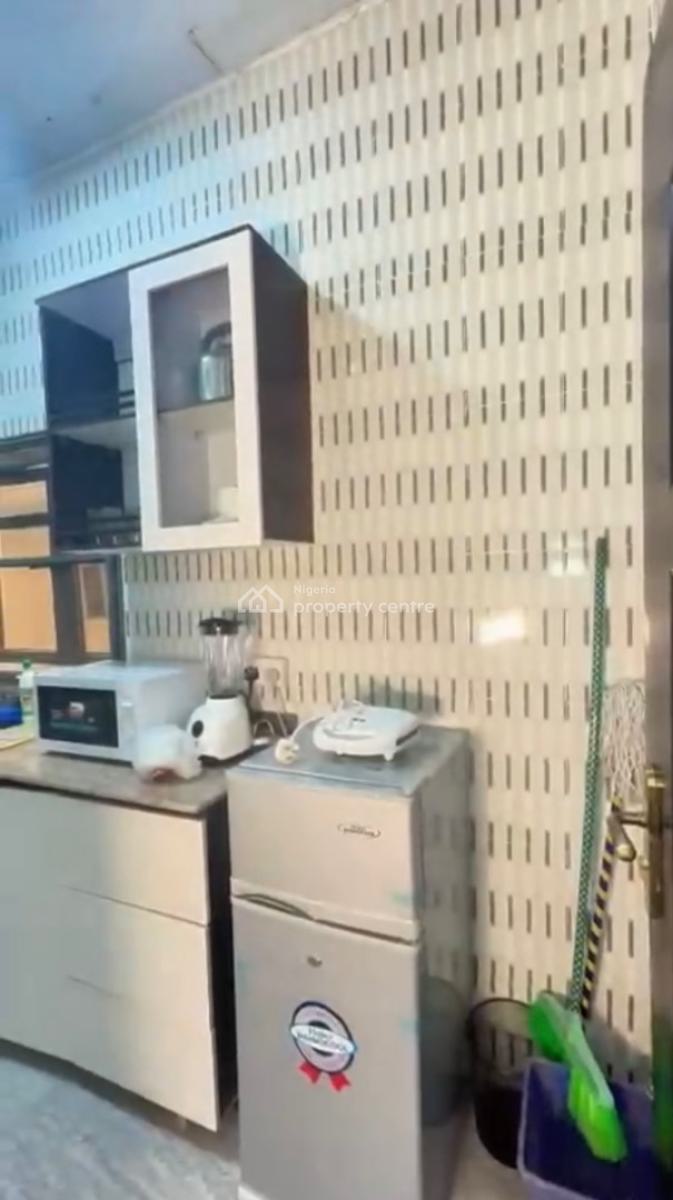 a Fully Furnished Miniflat with Tv, Bed, Chairs, Netflix, Onike, Yaba, Lagos, Mini Flat (room and Parlour) for Rent