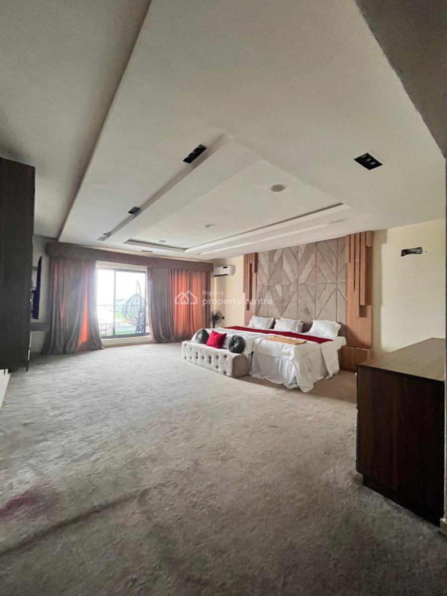 4 Bedroom Penthouse with Pool, Gym & Elevator Available, Lekki Phase 1, Lekki, Lagos, Flat / Apartment for Rent