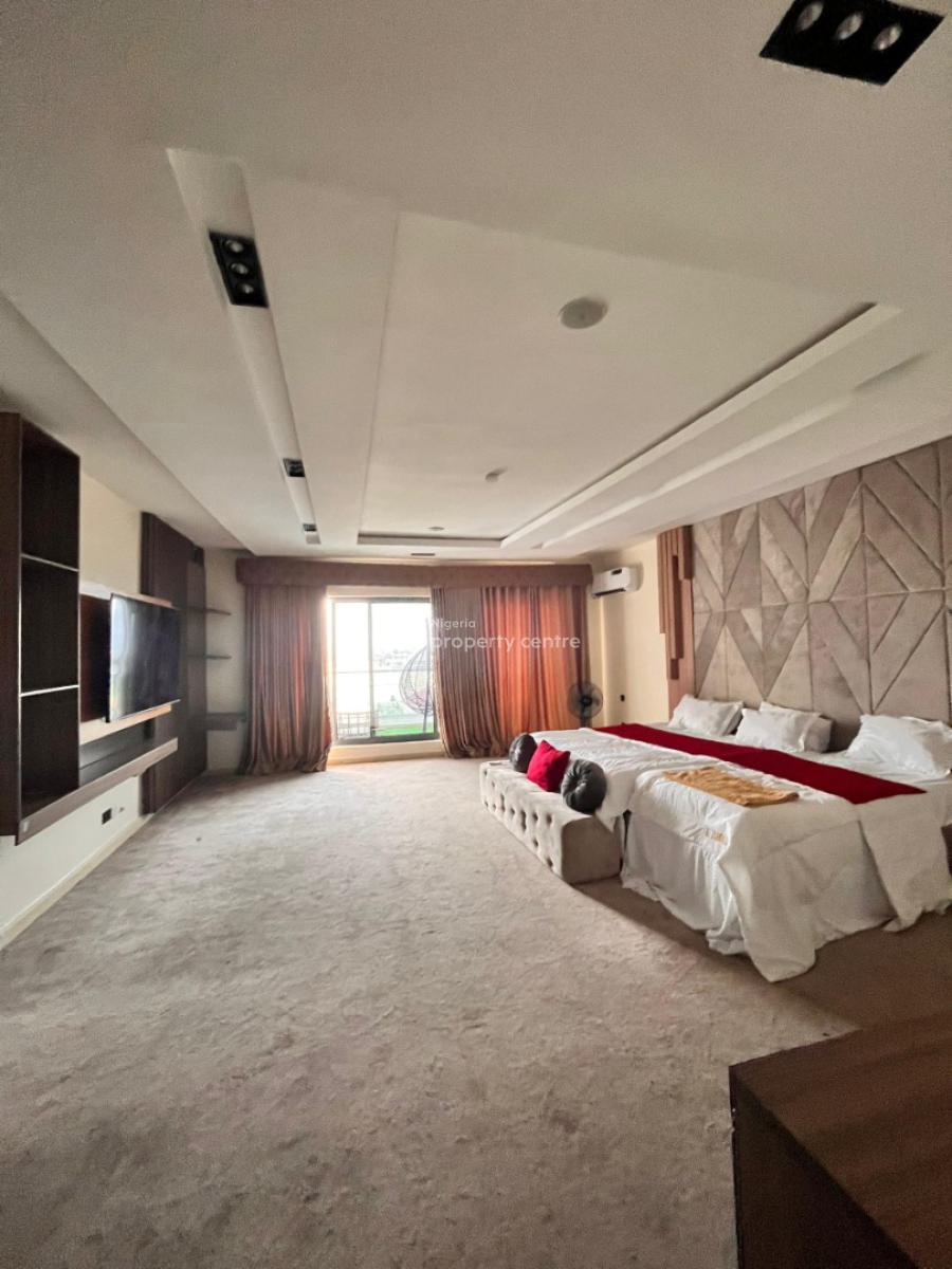 4 Bedroom Penthouse with Pool, Gym & Elevator Available, Lekki Phase 1, Lekki, Lagos, Flat / Apartment for Rent