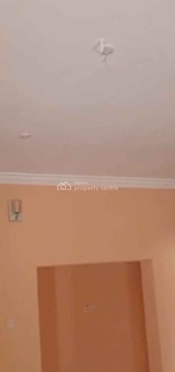 3bed Room Flat  Off Adebowale Road Ojodu Grammar School. @ 4m . All Ro, Ogba, Ikeja, Lagos, Flat / Apartment for Rent