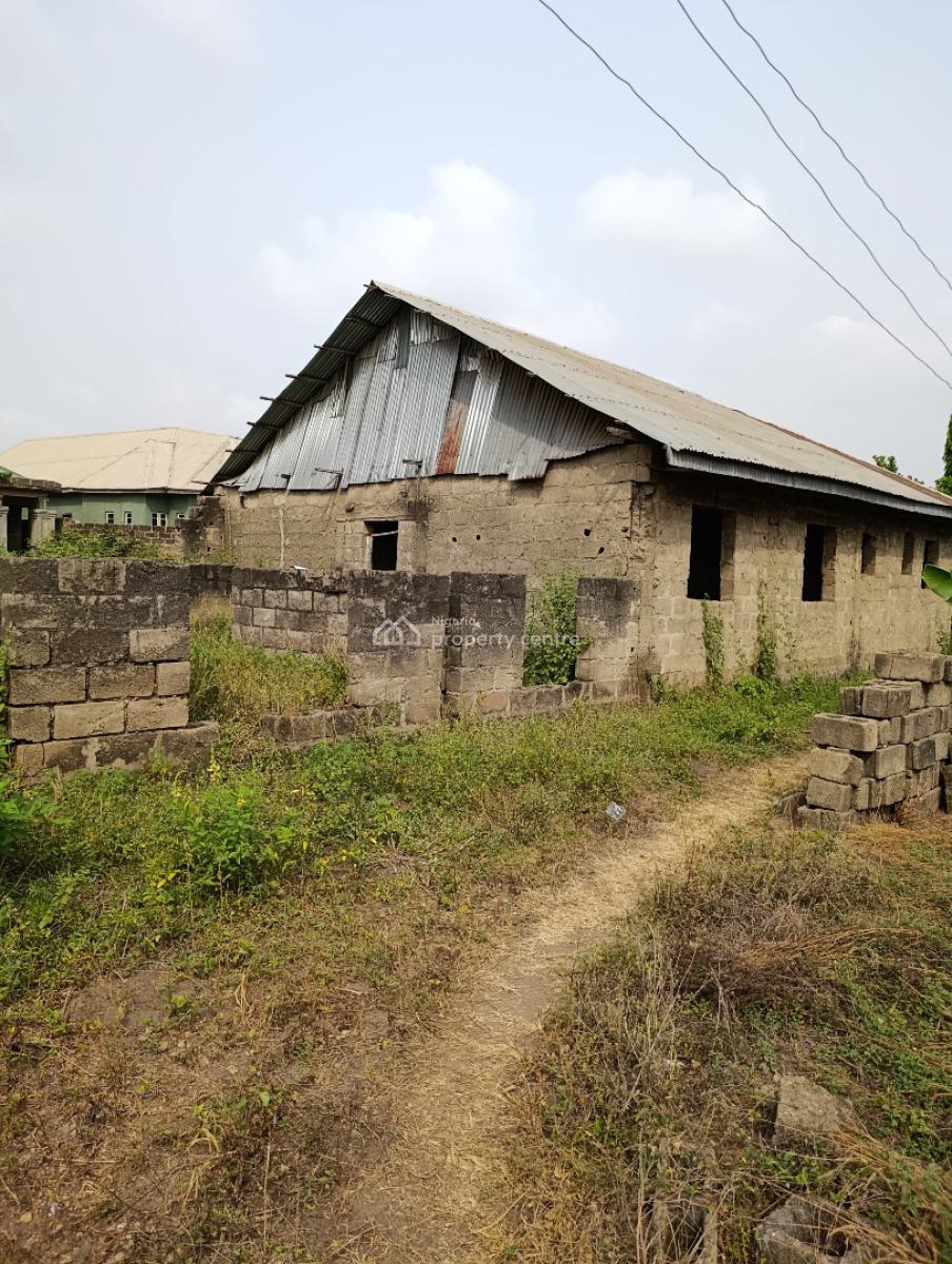 Uncompleted Building on 848sqm of Land in a Gated Estate, Ibugbe Tutu, Adegbayi, Alakia, Ibadan, Oyo, Residential Land for Sale