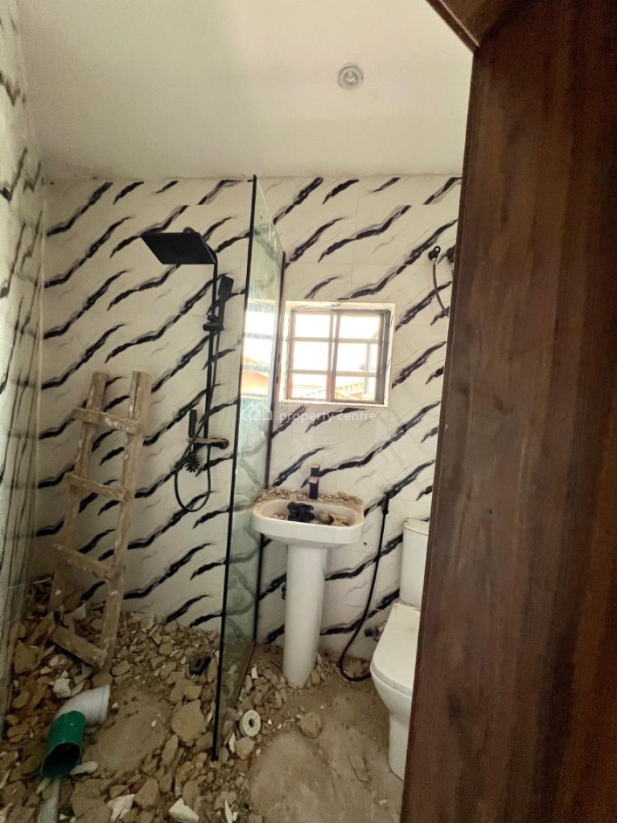 Lovely Serviced 2 Bedroom Terrace Duplex, Lekki Phase 1, Lekki, Lagos, Terraced Duplex for Rent