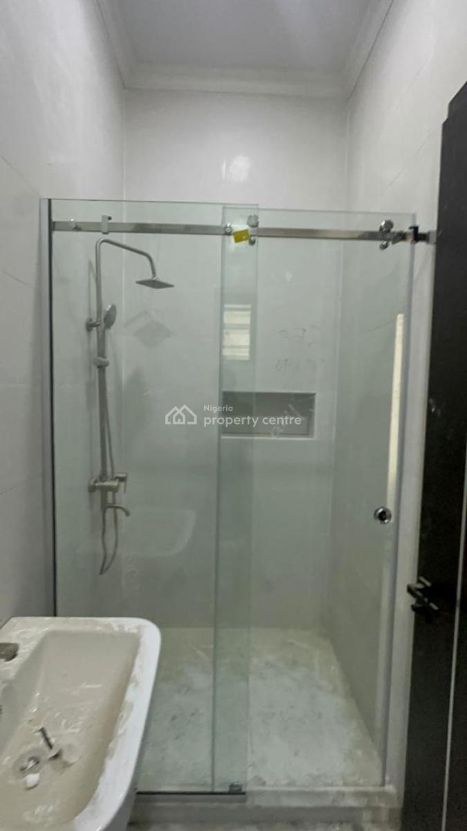 Luxury 2 Bedroom Flat with Excellent Finishes, Behind Blenco Ilasan Road, Ikate Elegushi, Lekki, Lagos, Flat / Apartment for Sale