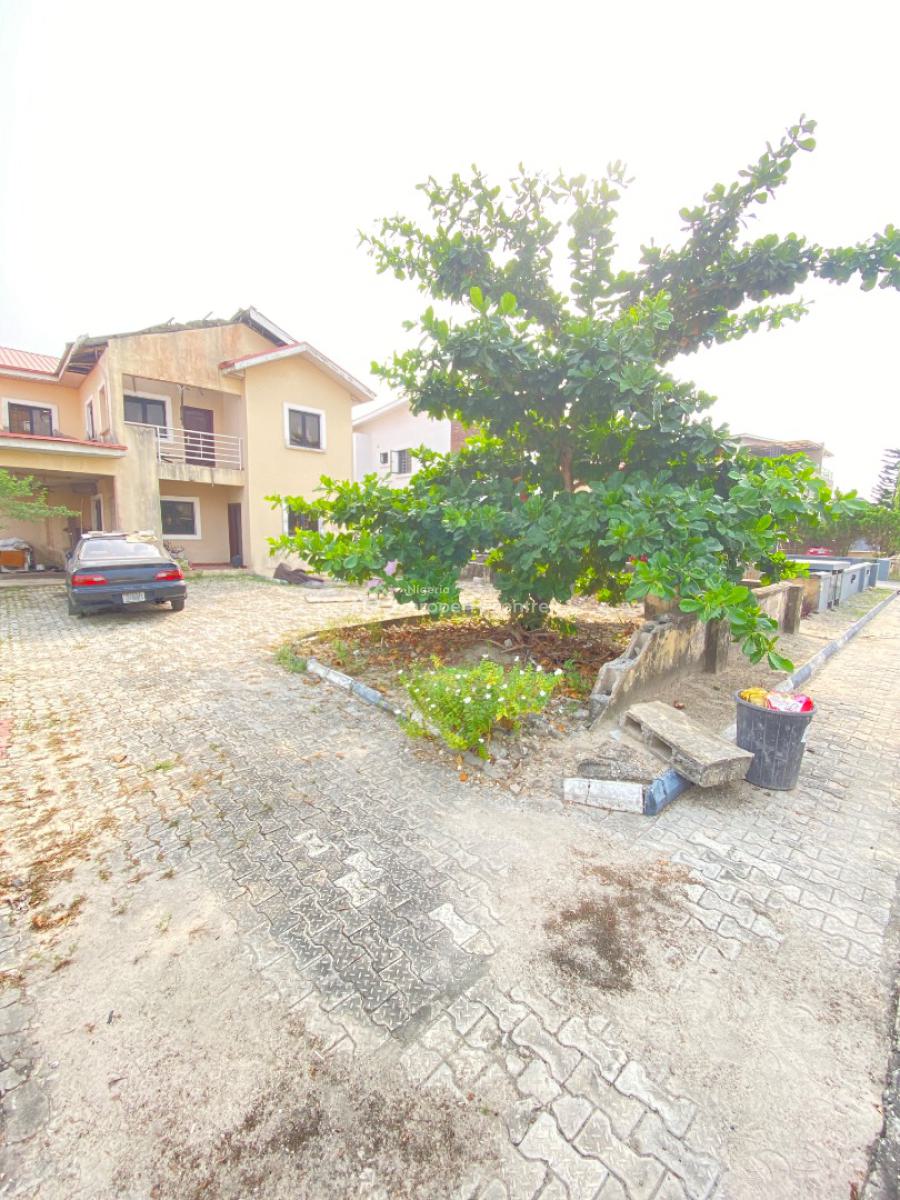 600sqm Land with an Old Building, Buene Vista Estate Orchid Road Lekki Lagos, Lekki, Lagos, Residential Land for Sale
