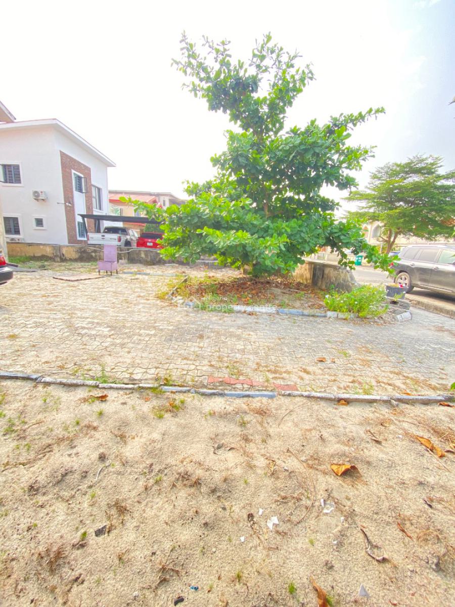 600sqm Land with an Old Building, Buene Vista Estate Orchid Road Lekki Lagos, Lekki, Lagos, Residential Land for Sale