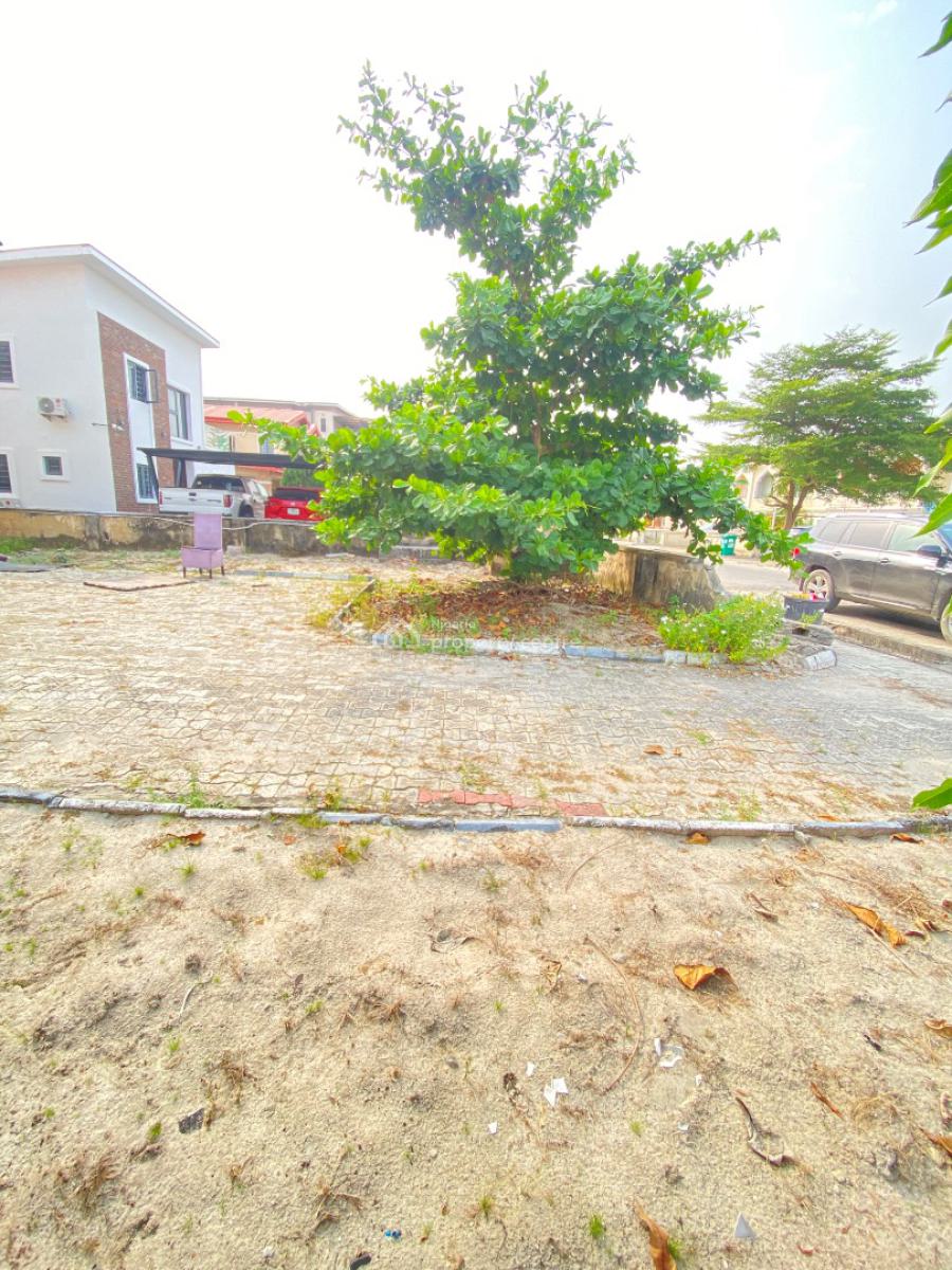 600sqm Land with an Old Building, Buene Vista Estate Orchid Road Lekki Lagos, Lekki, Lagos, Residential Land for Sale