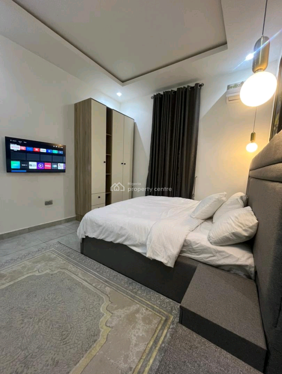 The Presidential Villa, Asokoro District, Abuja, House for Rent