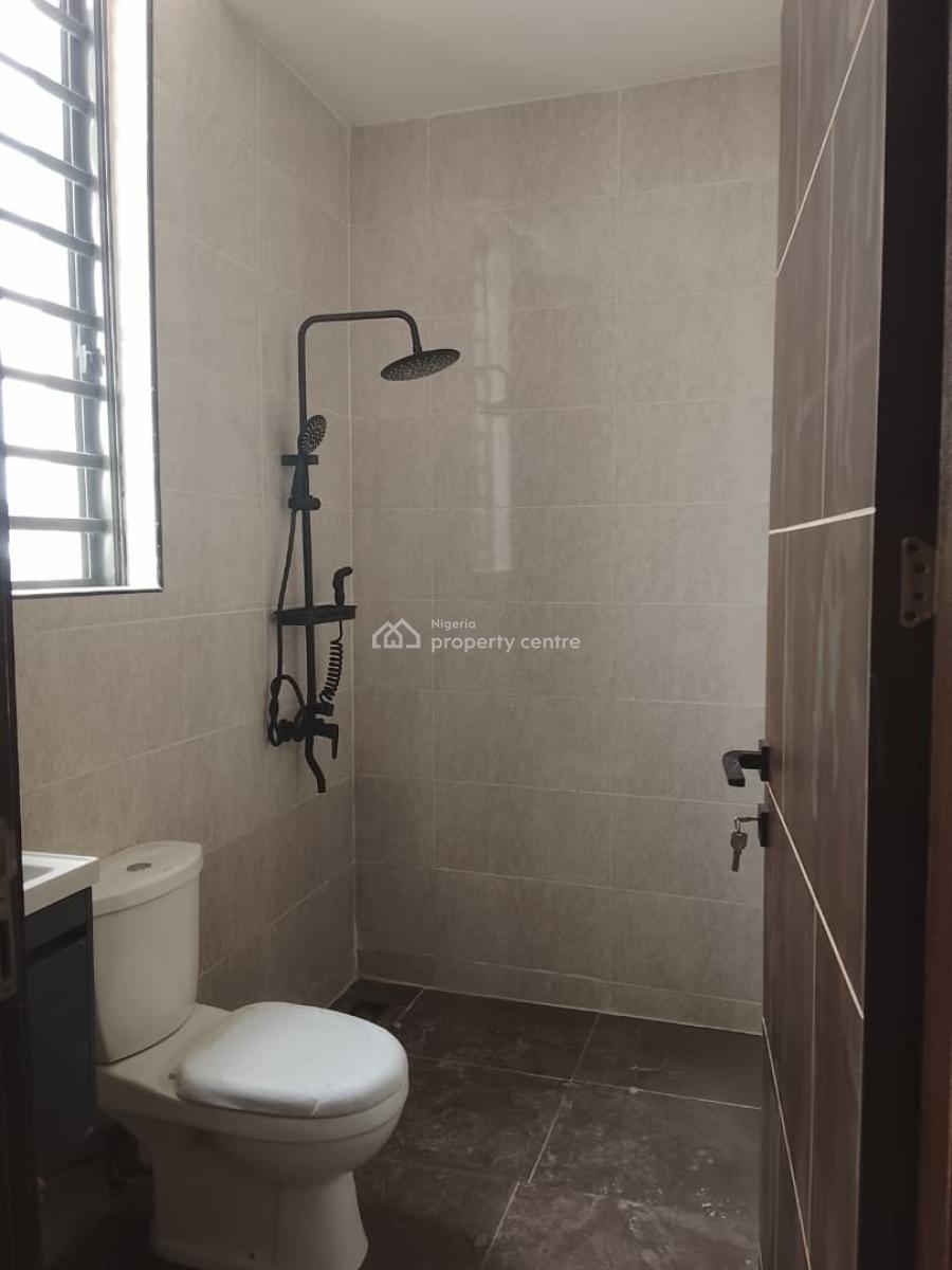 3 Unit of  Well Maintained 3-bedroom Apartment, Lekki Phase 1, Lekki, Lagos, Flat / Apartment for Rent