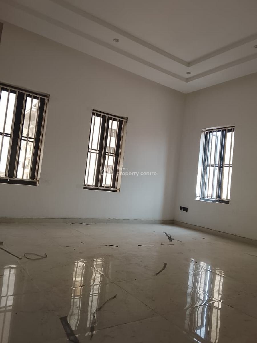2 Unit of  Well Maintained 3-bedroom Apartment with a Gym and a Swimming Pool, Right Hand Side, Lekki Phase 1, Lekki, Lagos, Flat / Apartment for Rent