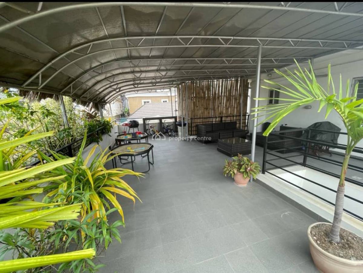 3 Bedroom Apartment with Internal Storage Room (just 2 in a Compound), Off Admiralty Way, Lekki Phase 1, Lekki, Lagos, House for Rent