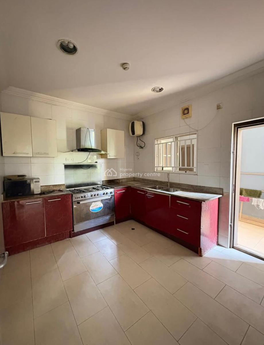 Well Maintained 3 Bedroom Apartment with a Swimming Pool & Gym, Victoria Island (vi), Lagos, House for Rent