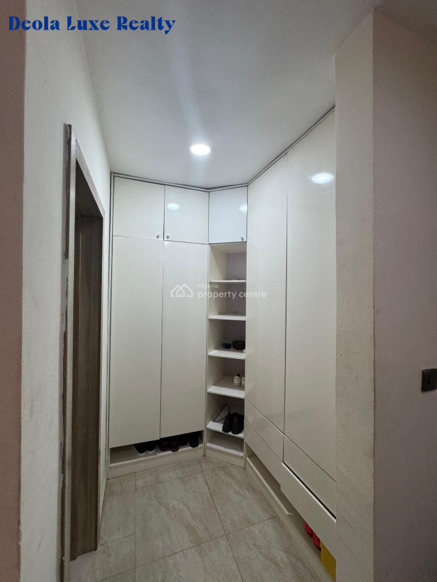 a Well Maintained 4 Bedroom Duplex in a Family Oriented Estate, Lekki Phase 1, Lekki, Lagos, Semi-detached Duplex for Sale