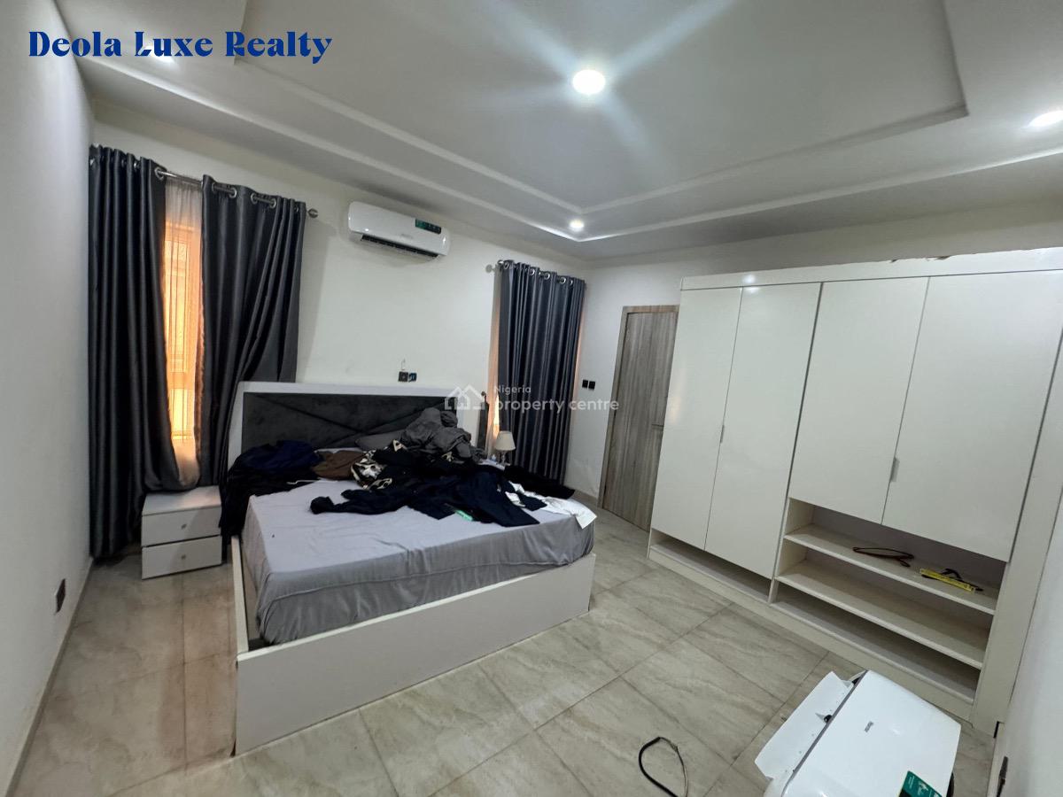 a Well Maintained 4 Bedroom Duplex in a Family Oriented Estate, Lekki Phase 1, Lekki, Lagos, Semi-detached Duplex for Sale