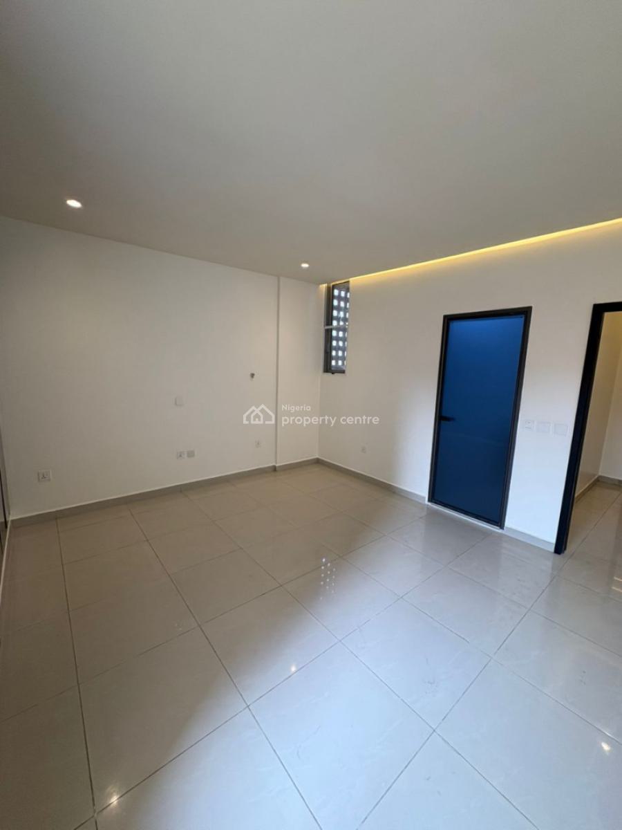 Well-maintained Spacious 3-bedroom Apartments on 1st Floor with Bq, Ikoyi, Lagos, Flat / Apartment for Rent