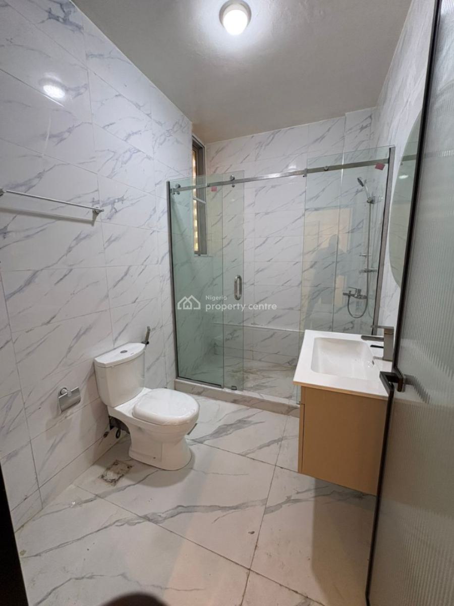 Well-maintained Spacious 3-bedroom Apartments on 1st Floor with Bq, Ikoyi, Lagos, Flat / Apartment for Rent