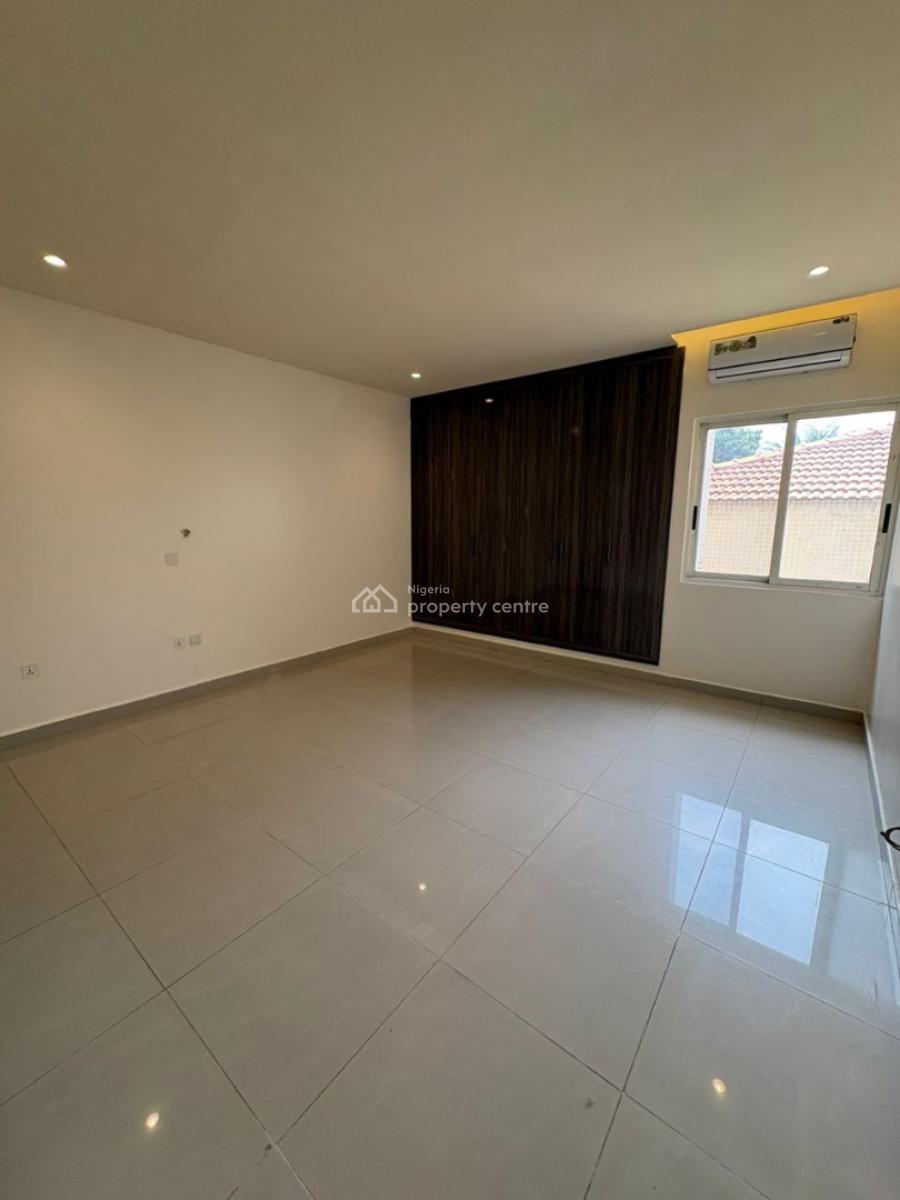 Well-maintained Spacious 3-bedroom Apartments on 1st Floor with Bq, Ikoyi, Lagos, Flat / Apartment for Rent