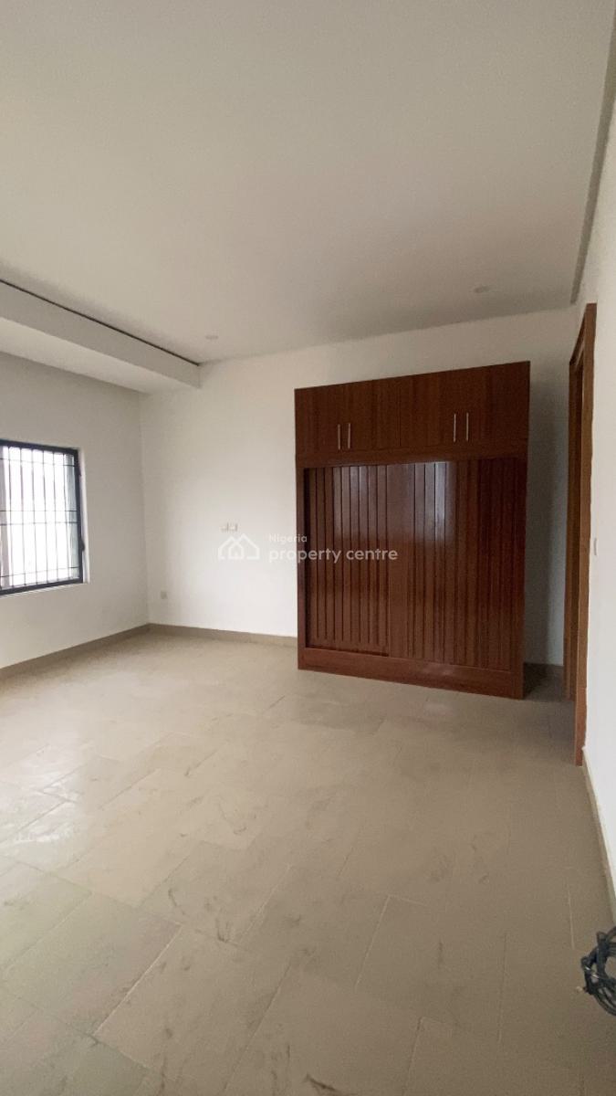 Neatly Built 3 Bedroom Flat, Gilmore, Jahi, Abuja, Flat / Apartment for Rent
