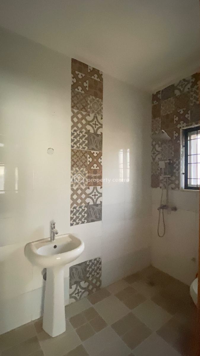 Neatly Built 3 Bedroom Flat, Gilmore, Jahi, Abuja, Flat / Apartment for Rent